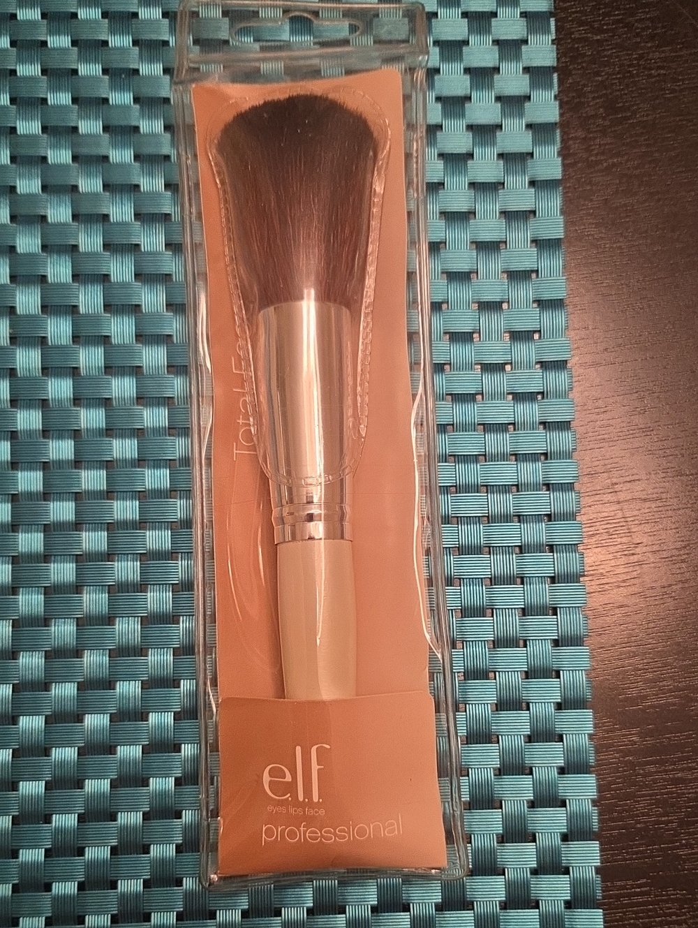 Elf Professional Total Face Brush